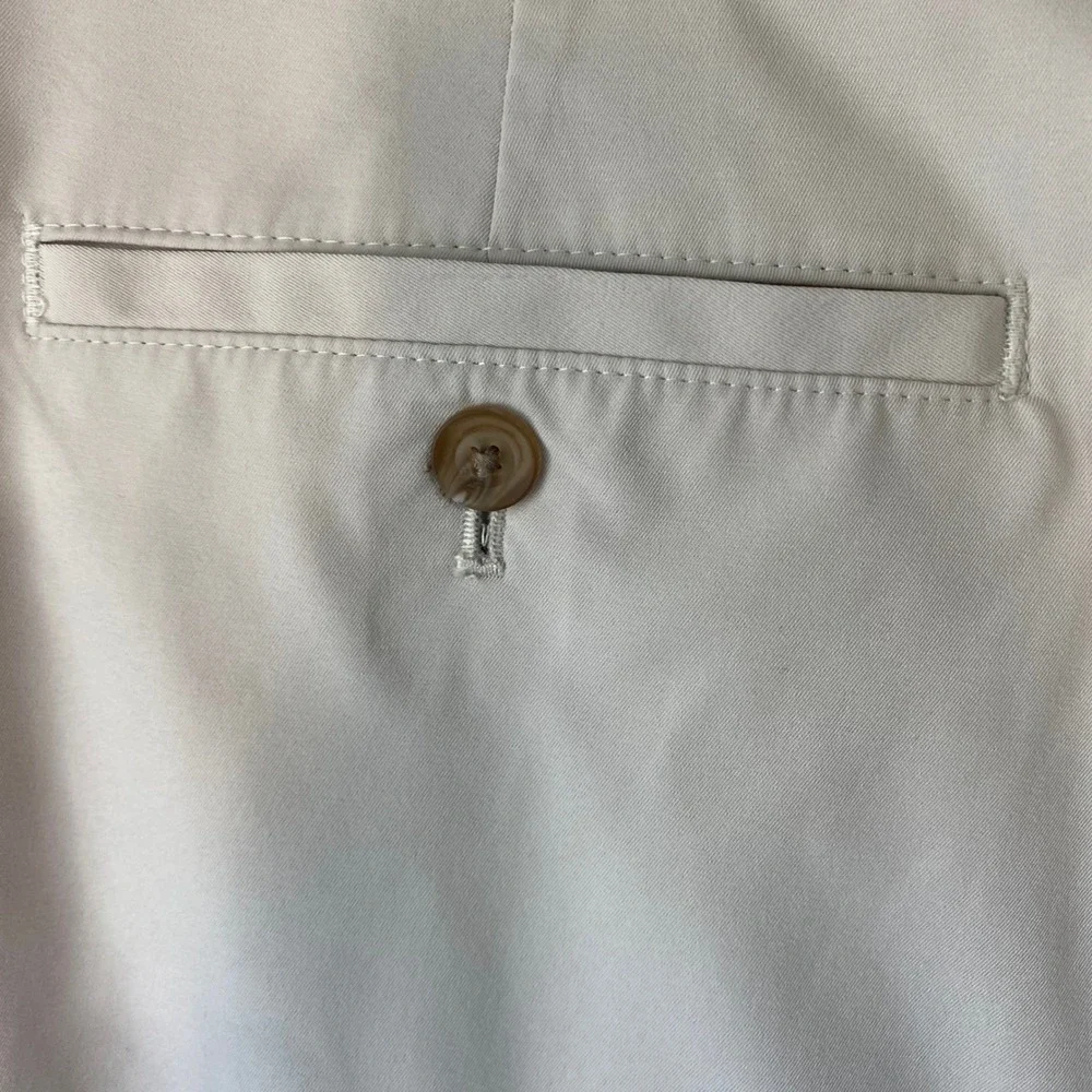 Walter Hagen Eleven Mens Golf Pants Beige Khaki Straight Leg 34x32 Performance